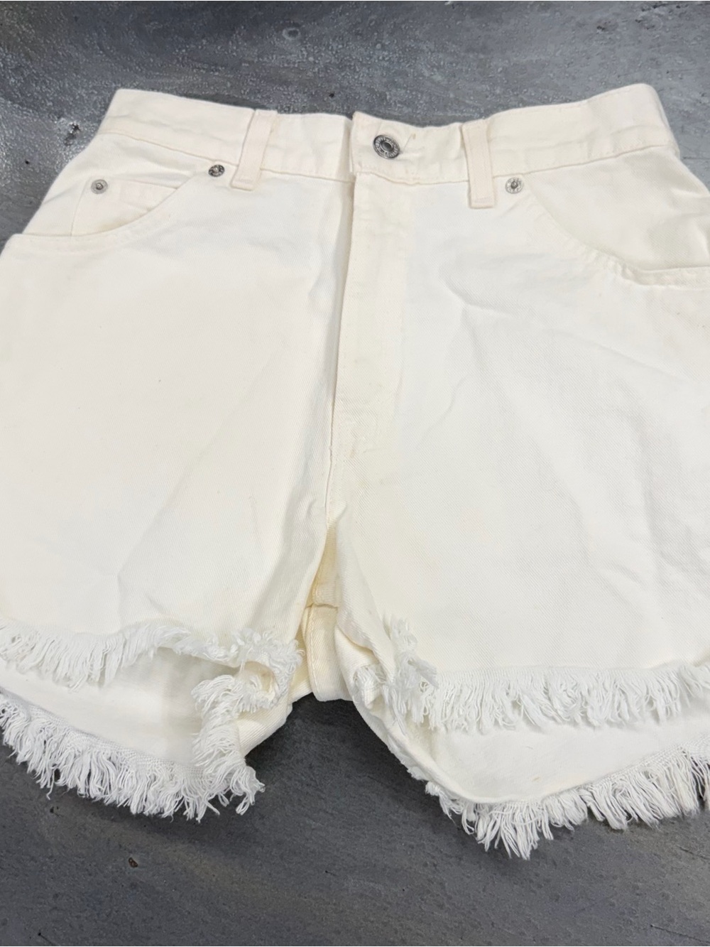 Women’s Cream Frayed Hem Denim Shorts
